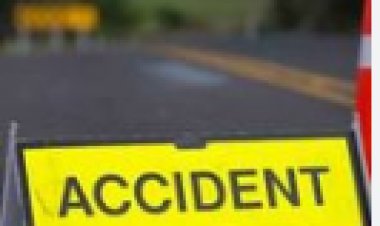 पुराना भोजपुर में ट्रक व ई-रिक्शा की टक्कर, आधा दर्जन जख्मी, एक गंभीर