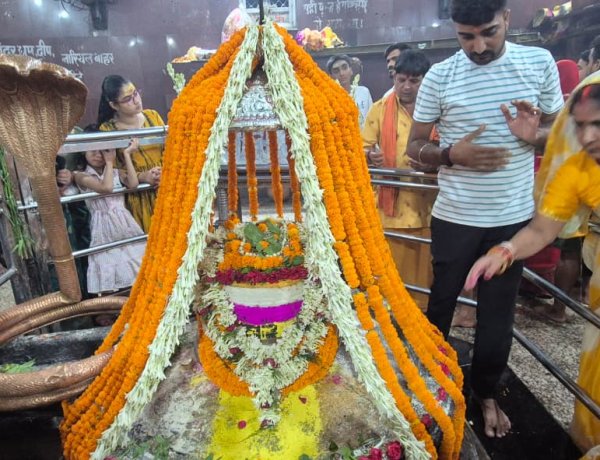 खास होती है डुमरांव की महाशिवरात्रि, प्राचीन पांच शिवालय बढ़ा देते हैं महत्व