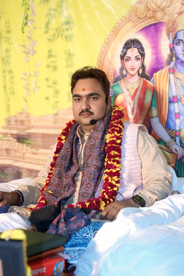 अयोध्या का दिव्य क्षण जीवंत हुआ ठोरी पांडेयपुर में, राम जन्मोत्सव पर भक्ति में डूबा जनसमूह