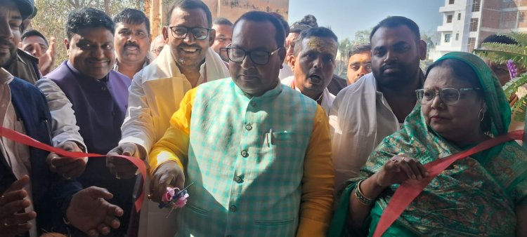 डुमरांव में केदार मल्टी स्पेशलिटी हॉस्पिटल का भव्य आगाज, जगदीशपुर विधायक ने किया उद्घाटन