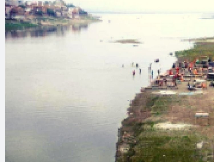 गंगा में गिर रहा बक्सर का गंदा पानी, विधानसभा में उठा सीवेज ट्रीटमेंट प्लांट का मुद्दा