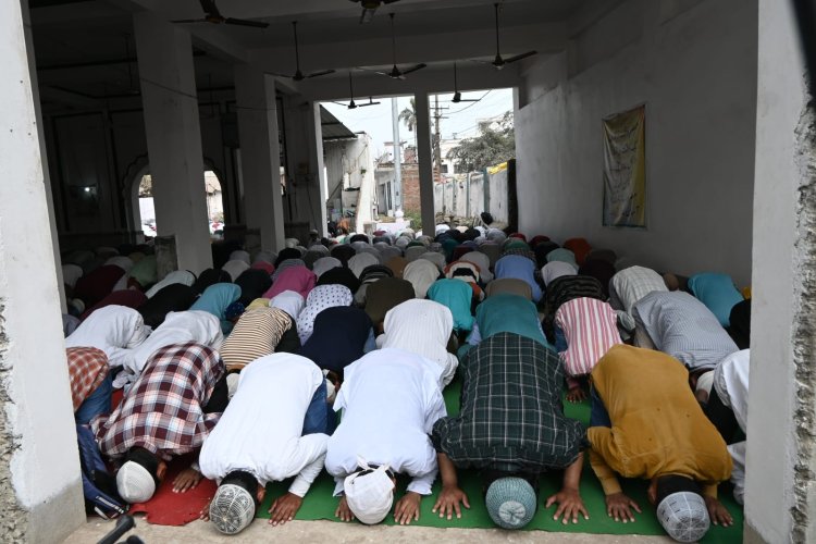 पहले जुम्मे की रौनक: रमजान की रहमत में डूबा बक्सर