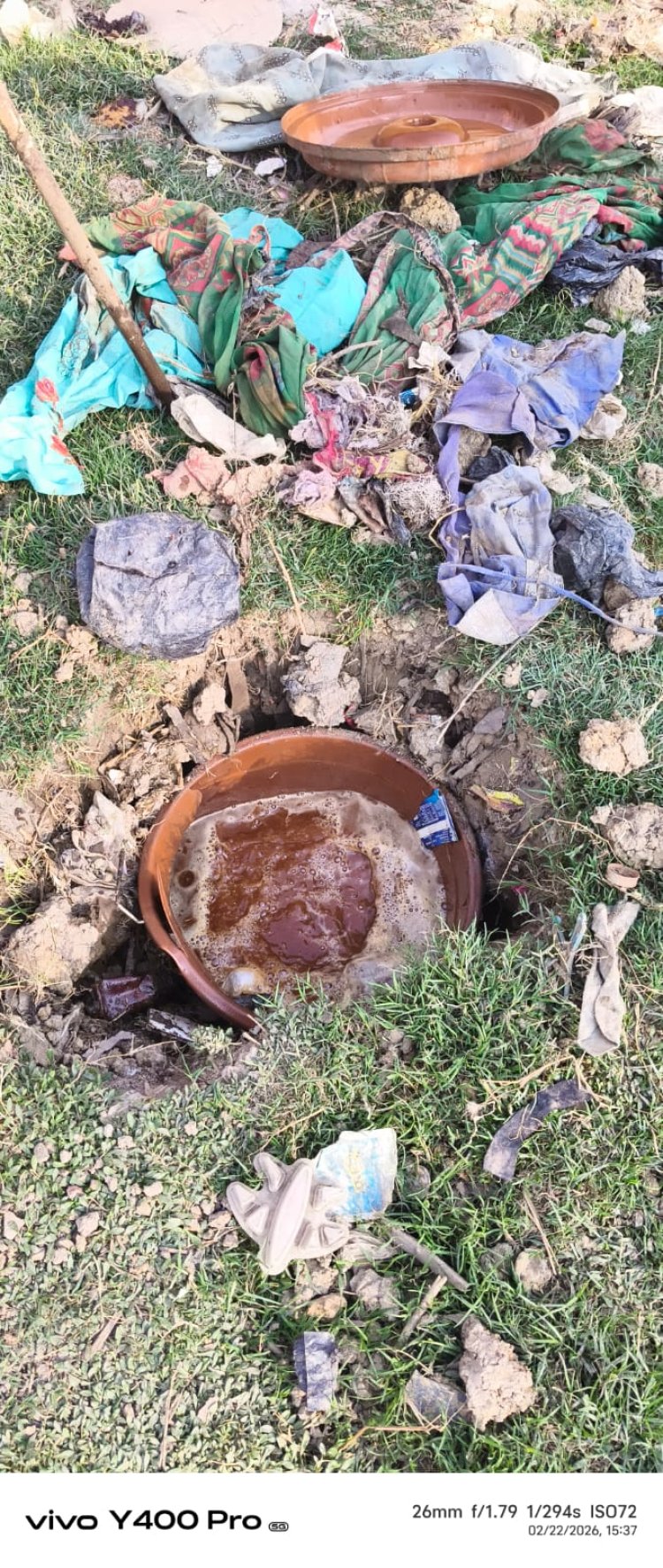 डुमरांव के साफाखाना रोड में शराब निर्माण का उद्भेदन, 80 लीटर देशी शराब जब्त, 200 लीटर जावा विनष्ट