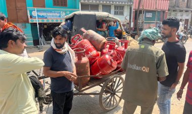 डुमरांव में रसोई गैस की सप्लाई सामान्य, अफवाहों से ग्रामीण इलाकों में मची अफरा-तफरी