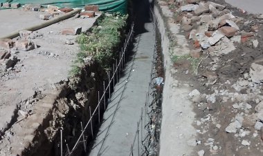 बगैर प्राक्कलन का बोर्ड लगाए हो रहा नाली का निर्माण