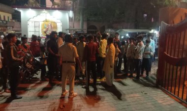 बच्चा चोर के शक में मोहल्लेवासियों ने महिला को पकड़ पुलिस को सौंपा, जांच के बाद पुलिस ने छोड़ा