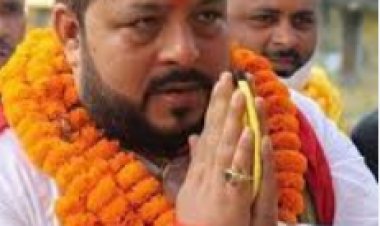 बक्सर में शराब के नशे में पुलिस से उलझा महाराजगंज के पूर्व सांसद प्रभुनाथ सिंह का भतीजा सुधीर सिंह