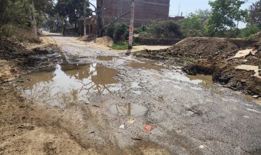 शहर की नई कॉलोनियों में नाली-गली की समुचित व्यवस्था नहीं रोड पर बहता है पानी