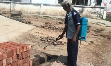 चौसा में मच्छरों पर वार: नगर पंचायत ने तेज किया छिड़काव अभियान