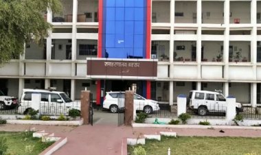 बक्सर में जिला स्तरीय बैंकिंग समीक्षा बैठक, लक्ष्य पूरा नहीं करने पर बैंकों को फटकार