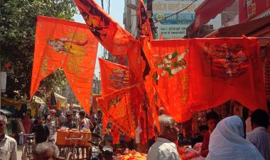 भगवा रंग में रंगा डुमरांव, महाबीरी झंडा जुलूस को लेकर उत्साह चरम पर