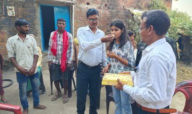 बक्सर की बेटी ने रचा कीर्तिमान: अनूपा बनी जिले की टॉपर, बिहार में तीसरे स्थान से बढ़ाया मान