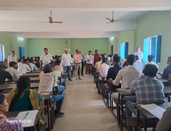 महर्षि विश्वामित्र महाविद्यालय में क्विज़ प्रतियोगिता, छात्रों ने दिखाया ज्ञान का दम