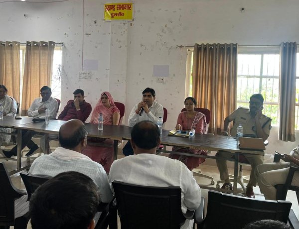 कोरम के अभाव में नहीं हो सकी पंचायत समिति की बैठक