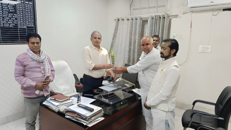 रेल यात्रियों की समस्याओं पर सख्त रुख, समाधान नहीं हुआ तो होगा घेराव