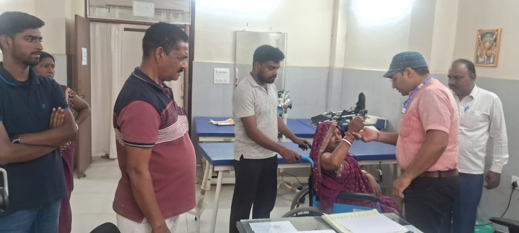 डुमरांव शिविर में 30 दिव्यांग यूडीआईडी कार्ड के लिए रेफर