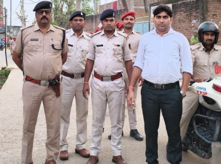 डुमरांव में भाईचारे की मिसाल बनी ईद, सौहार्द्र के बीच अदा हुई नमाज