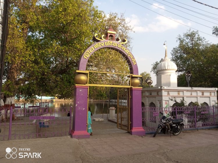 चैती छठ का चार दिवसीय अनुष्ठान शुरू, श्रद्धा में डूबा डुमरांव