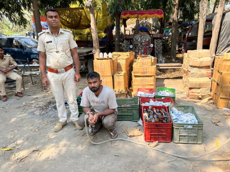 वीर कुंवर सिंह सेतू से शराब लदी कंटेनर जब्त, एक गिरफ्तार, मुख्य सरगना की तलाश में जुटी पुलिस