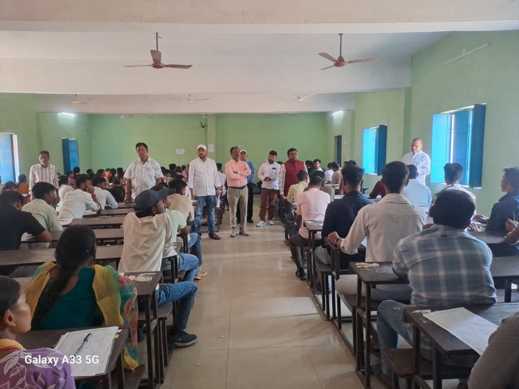 महर्षि विश्वामित्र महाविद्यालय में क्विज़ प्रतियोगिता, छात्रों ने दिखाया ज्ञान का दम