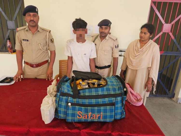 तस्करी की साजिश नाकाम: बाइक सवार से बड़ी खेप जब्त