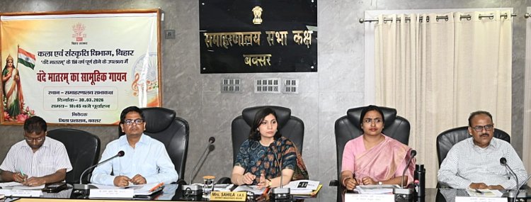 पराली जलाने पर सख्ती, भूमिहीन विद्यालयों को मिलेगी जमीन: डीएम साहिला का सख्त निर्देश