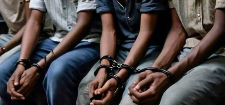 लंबे समय से फरार चार वारंटी चढ़े पुलिस के हत्थे