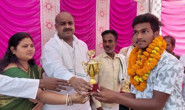 यूट्यूब से सीखी तकनीक, रामपुर के किशोर राज रौशन बना गोल्ड मेडलिस्ट, जनप्रतिनिधियों ने किया सम्मानित