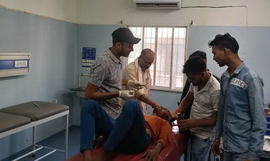 यादव मोड़ पर अचानक ब्रेक से टकराई बाइक, युवक घायल