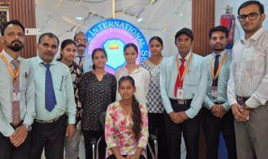 राइजिंग सन इंटरनेशनल स्कूल की छात्राओं का शानदार प्रदर्शन, निशा कुमारी बनी टॉपर