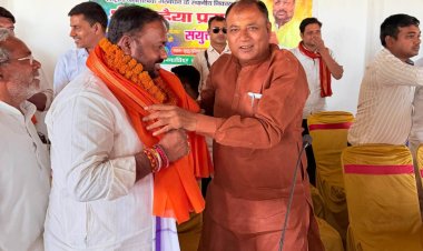 भोजपुर-बक्सर स्थानीय निकाय उपचुनाव में एनडीए प्रत्याशी कन्हैया प्रसाद का ताबड़तोड़ जनसंपर्क