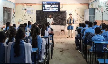 देवकुली उच्च विद्यालय में साइबर सुरक्षा जागरूकता कार्यक्रम आयोजित