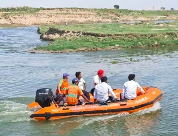 32 घंटे बाद मिला गंगा के भागड़ में लापता हुई 10 वर्षीय नेहा का शव, स्वजनों के क्रंदन-चित्कार से गमगीन हुआ माहौल