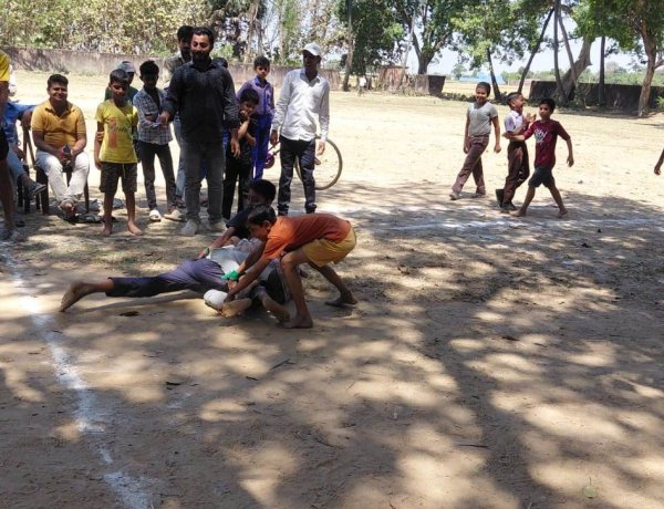 केसठ में खेलकूद प्रतियोगिता जारी, कबड्डी में छात्राओं ने दिखाया दम, 11 अप्रैल को होगा सम्मान समारोह