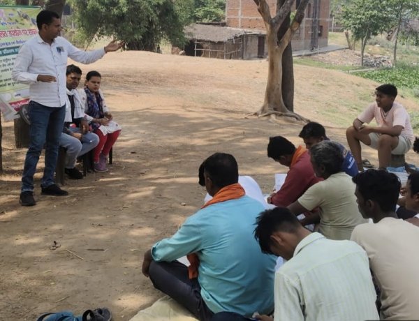 चौसा में किसानों को दी गई टिकाऊ खेती की सीख, पराली न जलाने की अपील