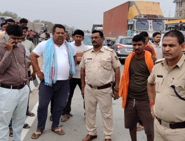 बहन की डोली से पहले उठी भाईयों अर्थियां: कार्ड बांटने निकले सगे भाइयों को ट्रक ने रौंदा