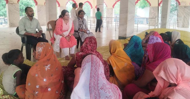 मिशन शक्ति का संदेश गांव-गांव: महिलाओं को अधिकारों के प्रति किया जागरूक