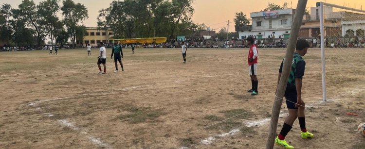 गाजीपुर की दमदार जीत, फाइनल में सासाराम से टक्कर