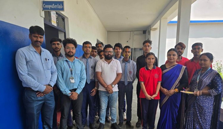 छात्रों की प्रतिभा और शिक्षकों के कुशल मार्गदर्शन की झलक है परीक्षा परिणाम - डॉ रमेश सिंह