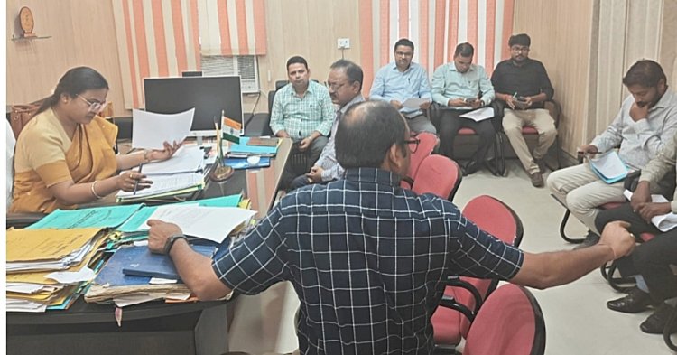 स्वास्थ्य विभाग की समीक्षा बैठक में सख्ती, अवैध क्लीनिकों पर होगी कार्रवाई