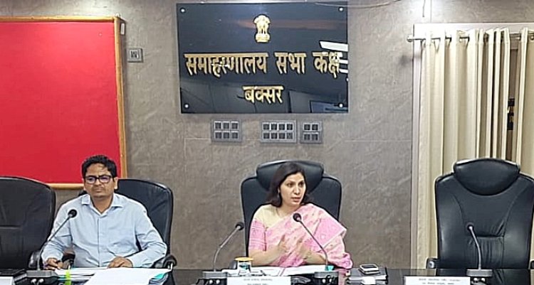 राजस्व वसूली में सुस्ती पर डीएम सख्त, अनुपस्थित अधिकारियों से मांगा जवाब