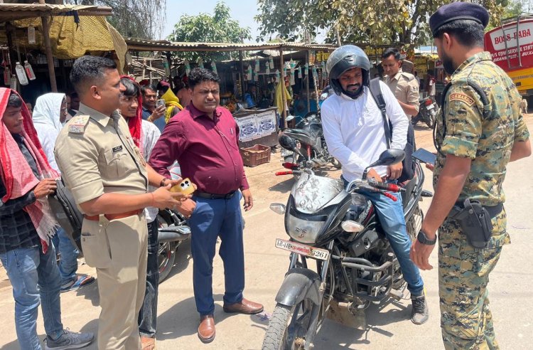 पुराना भोजपुर चौक पर प्रशासन की सख्ती, यातायात नियम तोड़ने वालों पर कार्रवाई