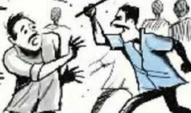 भैंस दरवाजे पर जाने से बढ़ा विवाद, दो गुटों में हिंसक झड़प