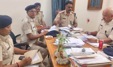 डुमरांव थाना में लंबित कांडों पर चली जवाबदेही की ‘क्लास’
