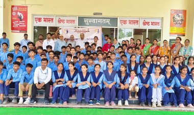 कृषि कॉलेज में छात्रों ने जाना उच्च शिक्षा और पर्यावरण संरक्षण का महत्व