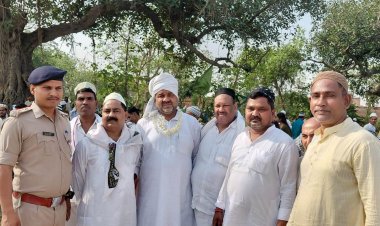 पुलिस बल की तैनाती के बीच आपसी भाईचारे और सौहार्द के साथ मनाया गया बकरीद