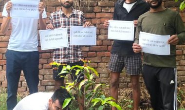 हरियाली से भविष्य संवारने निकले युवा, पौधरोपण अभियान से दिया प्रकृति बचाने का संदेश