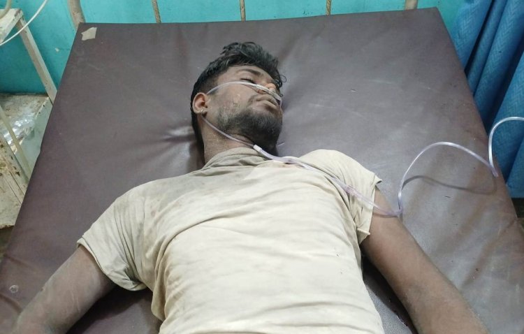 पोल गाड़ने के दौरान 11केवीए तार के चपेट में आ झुलसा मजदूर, रेफर