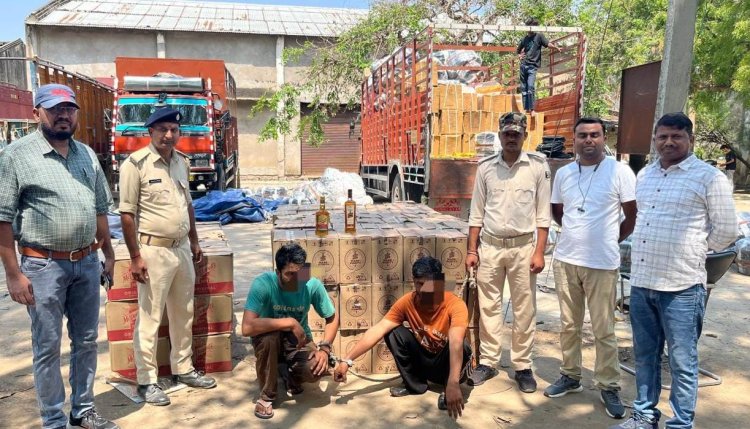 टायर-ट्यूब के आड़ में शराब तस्करी का भंडाफोड़, शराब लदी कंटेनर जब्त, दो गिरफ्तार