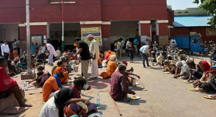 भोजन बैंक के 57वें सप्ताह में जरूरतमंदों को कराया गया निःशुल्क भोजन